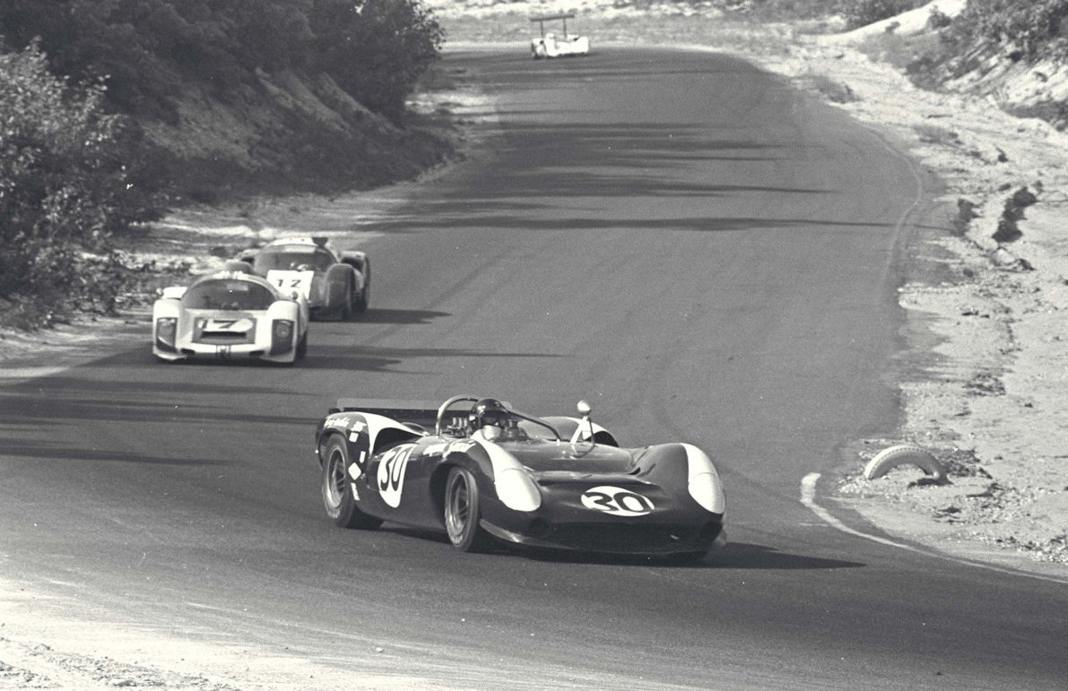 1966 Lola T70 Mk II Spyder - 11 Lola T70 Mk II Spyder