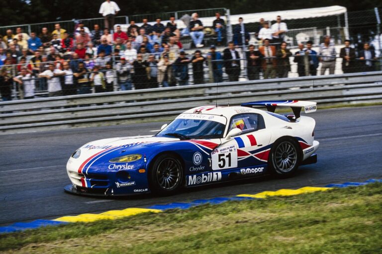 Dodge Viper GTS-R