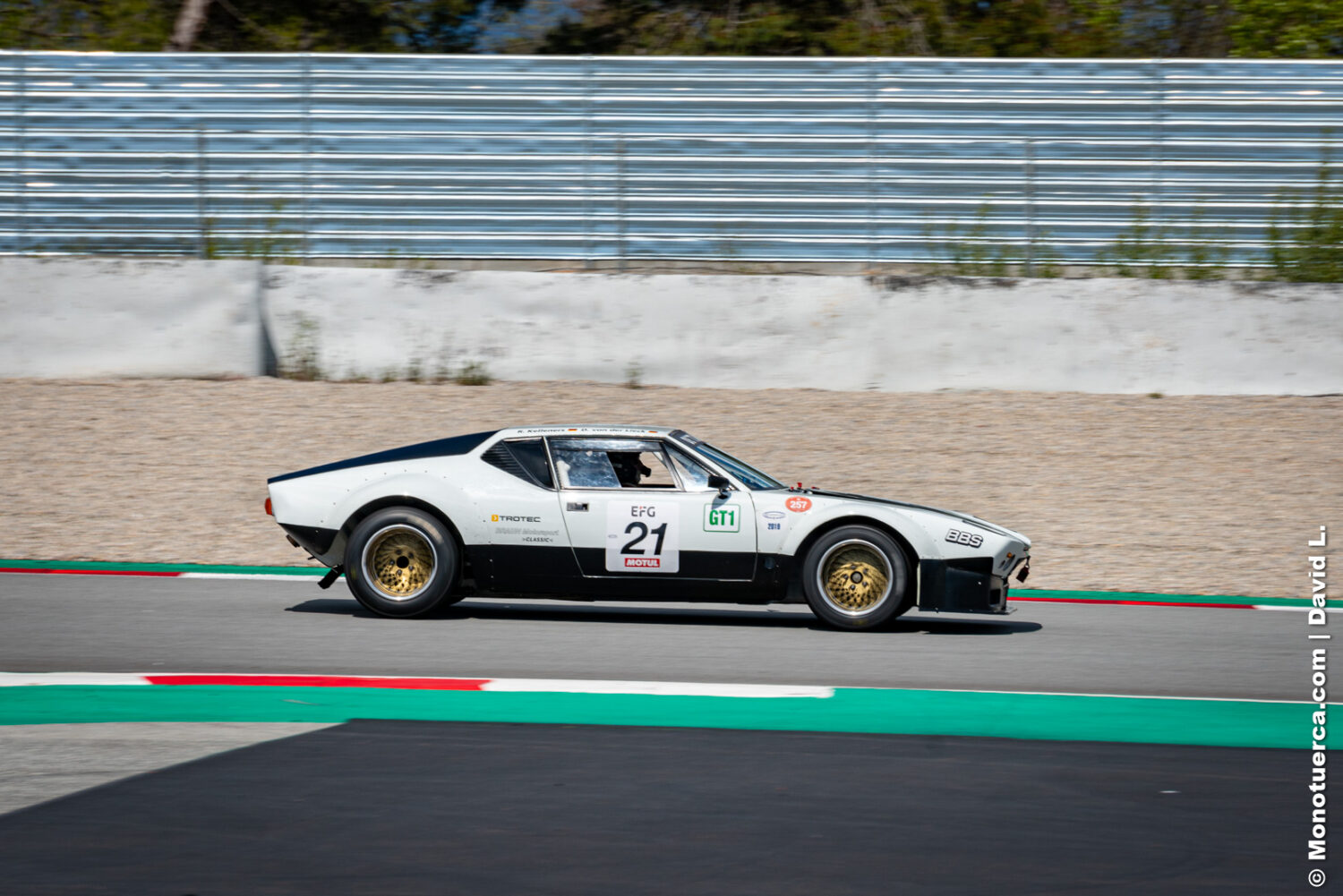 #21 DeTomaso Pantera
