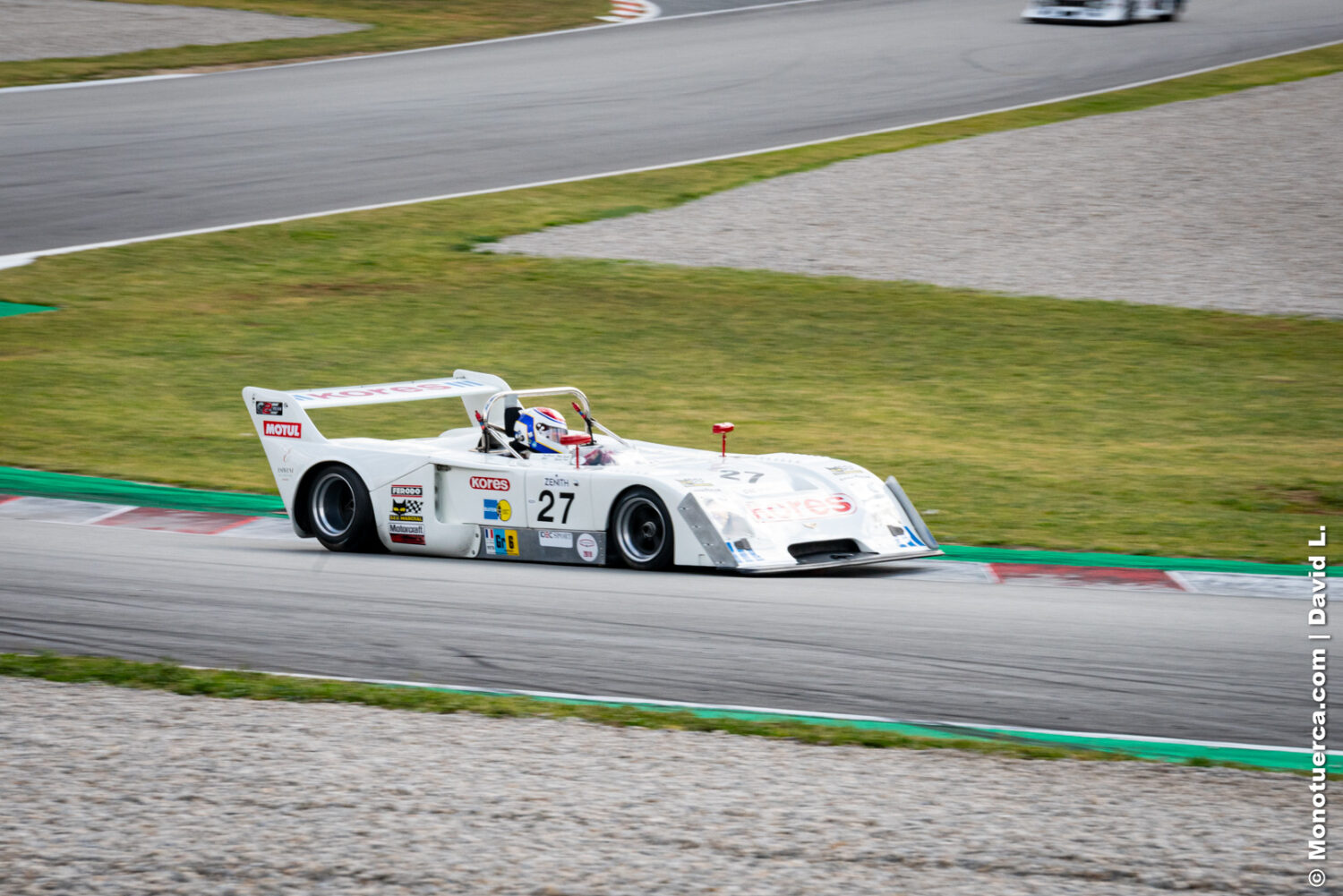 #27 Chevron B31