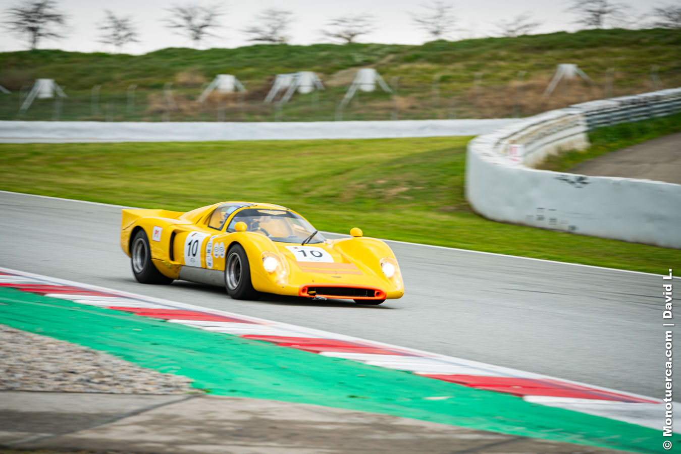 #10 Chevron B16