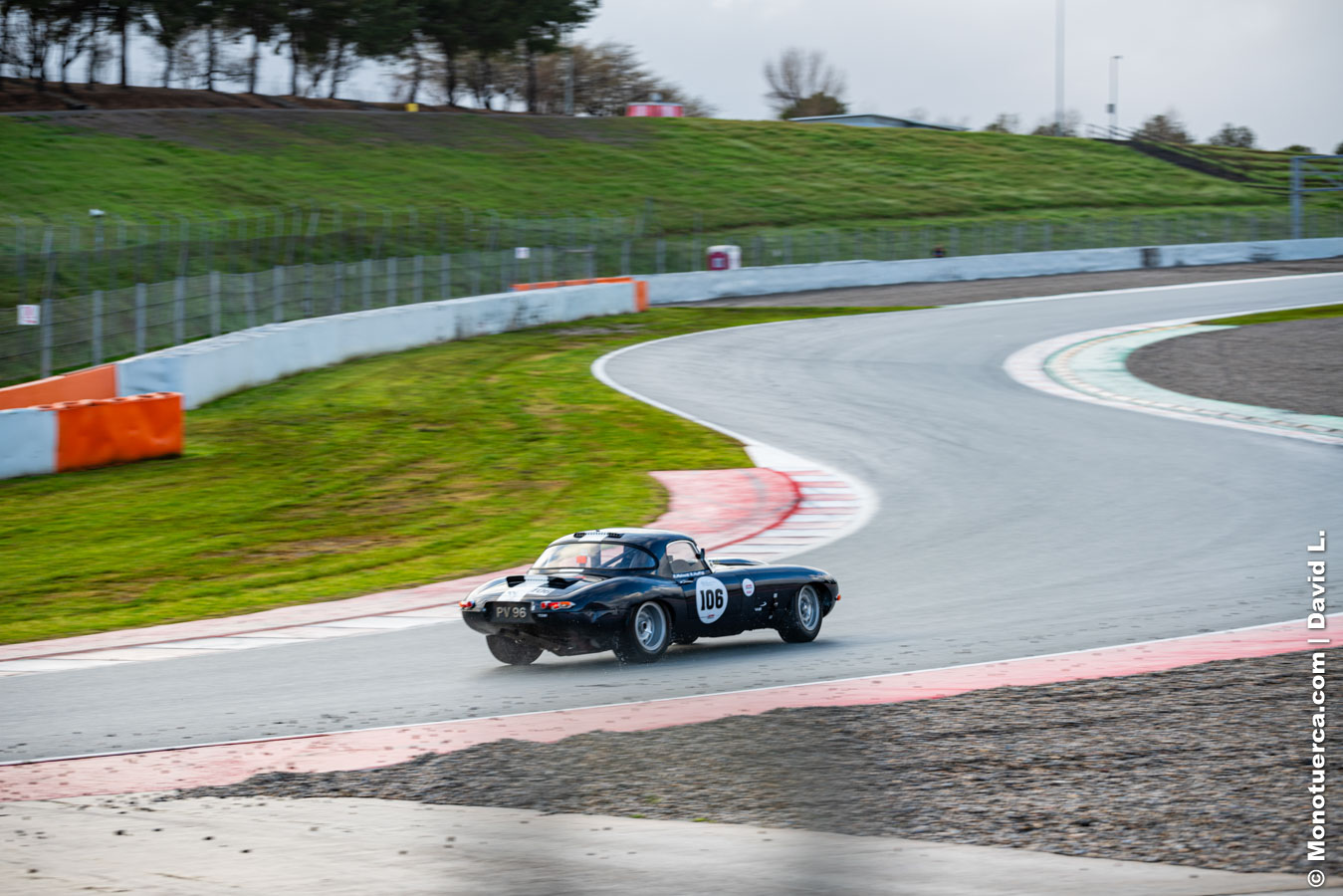 #106 Jaguar E-Type 3.8 - Richard Meins / Rob Huff - 2025 Espiritu de Montjuic - 1