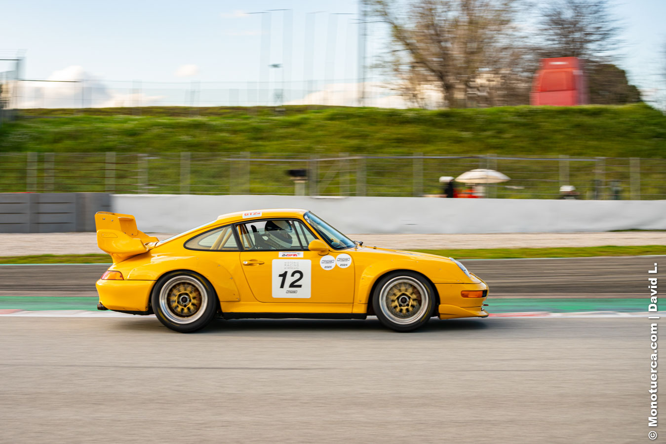 #12 Porsche 993 GT2