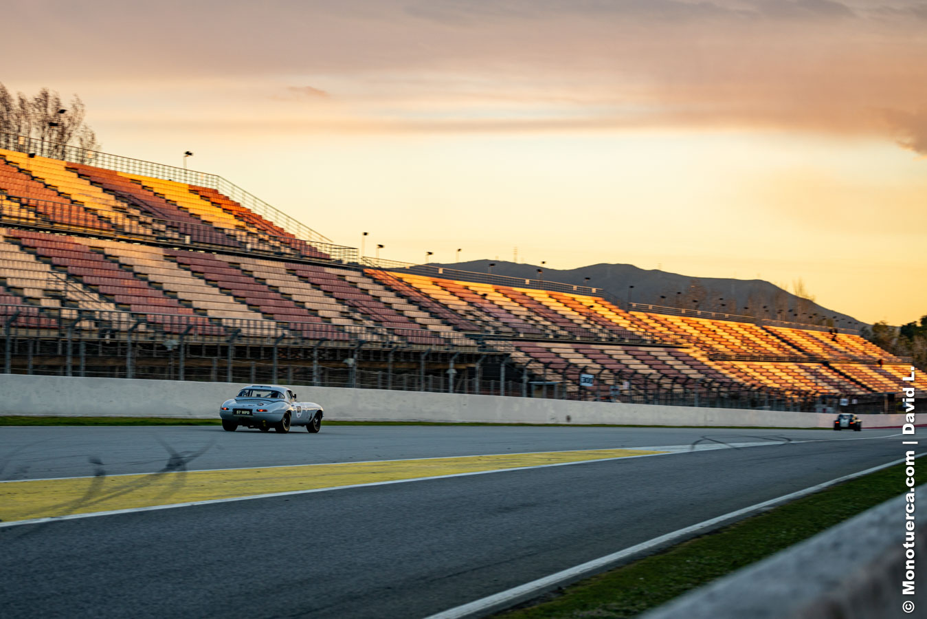 #157 Jaguar E-Type 3.8 - Jonathan Mitchell - 2025 Espiritu de Montjuic - 3
