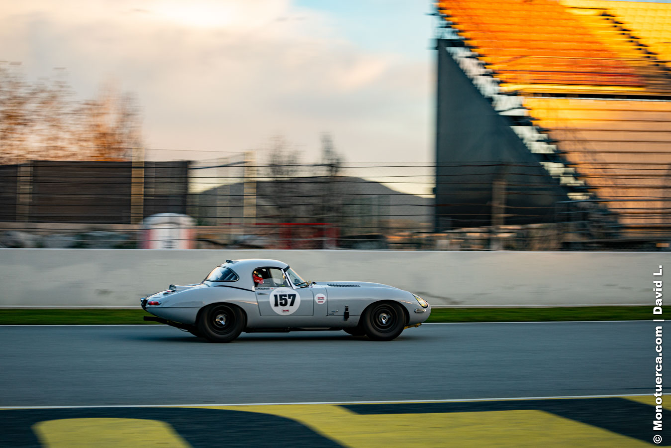 #157 Jaguar E-Type 3.8 - Jonathan Mitchell - 2025 Espiritu de Montjuic - 4