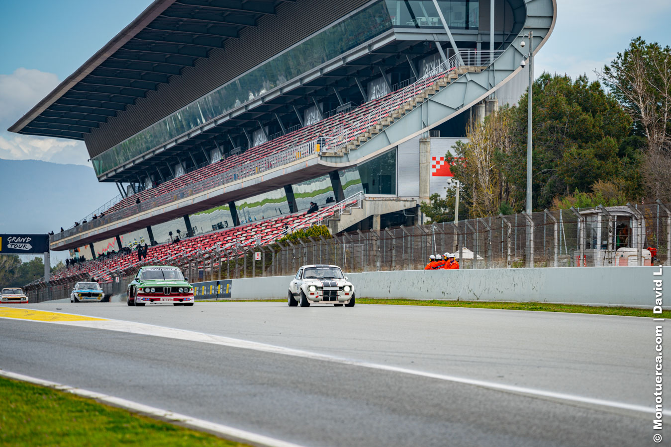 #16 BMW 3.0 CSL - Niklas Halusa / Lukas Halusa - 2025 Espiritu de Montjuic - 1