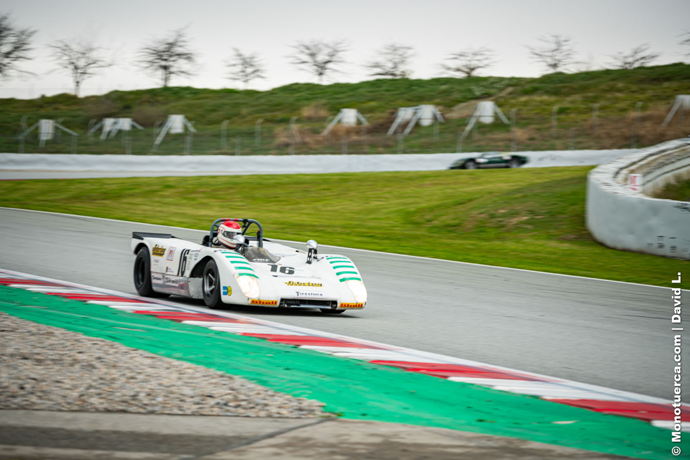 #16 Lola T212