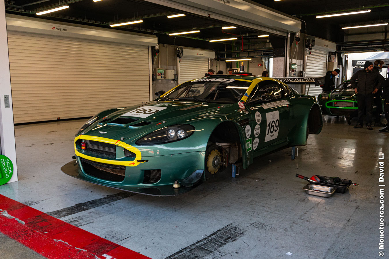 #169 Aston Martin DBRS9