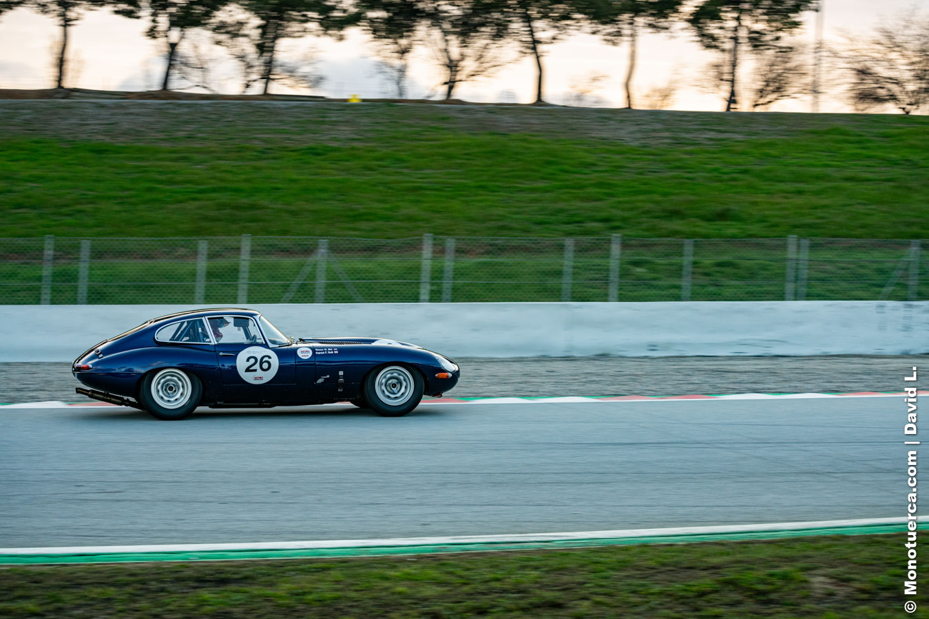 #26 Jaguar E-Type 3.8
