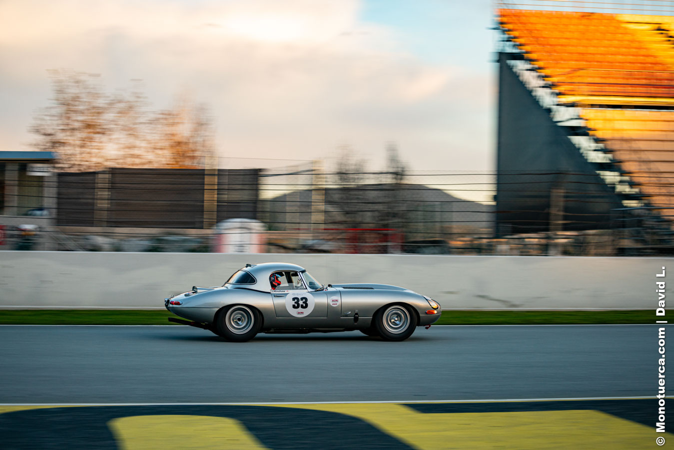 #33 Jaguar E-Type 3.8