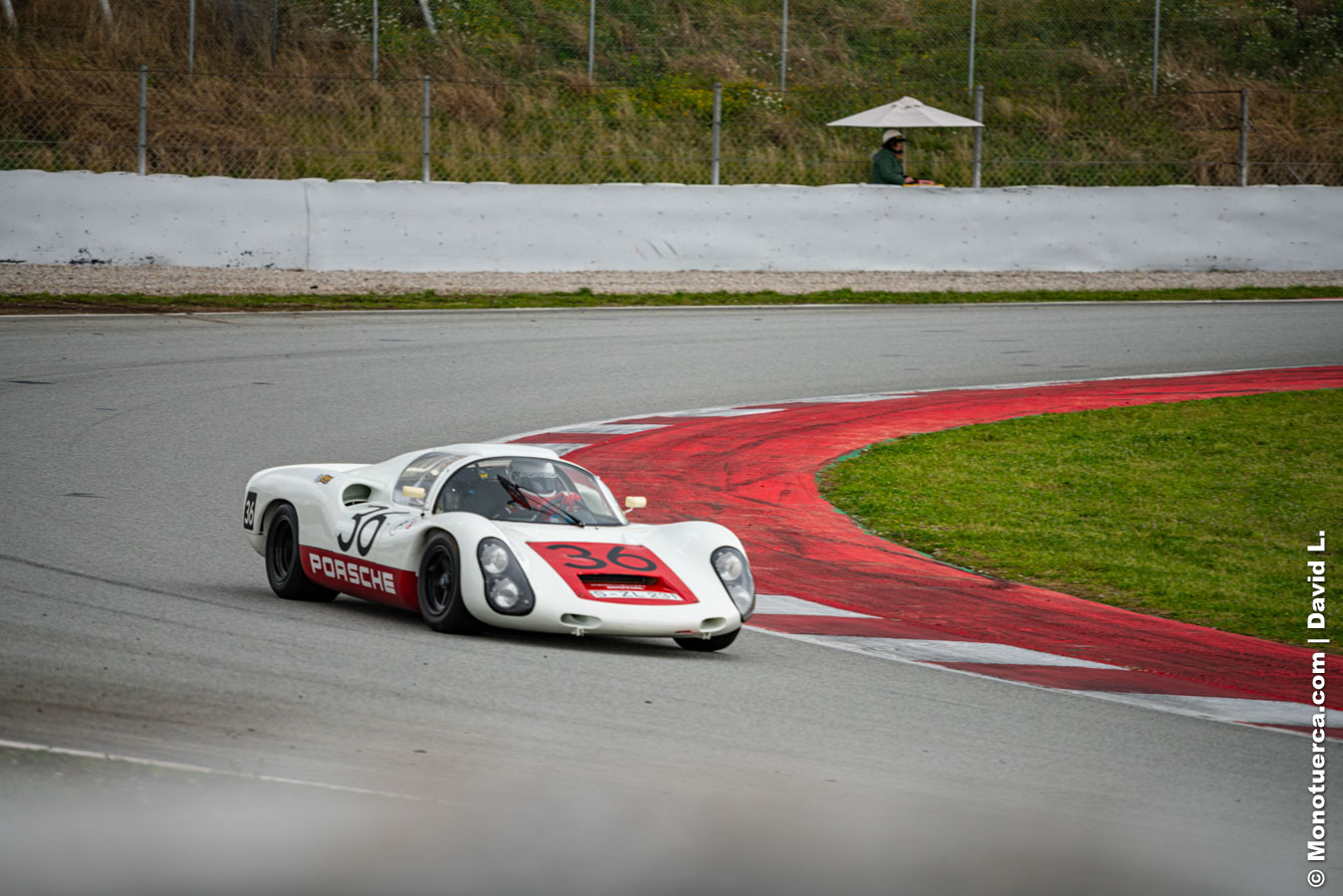 #36 Porsche 910