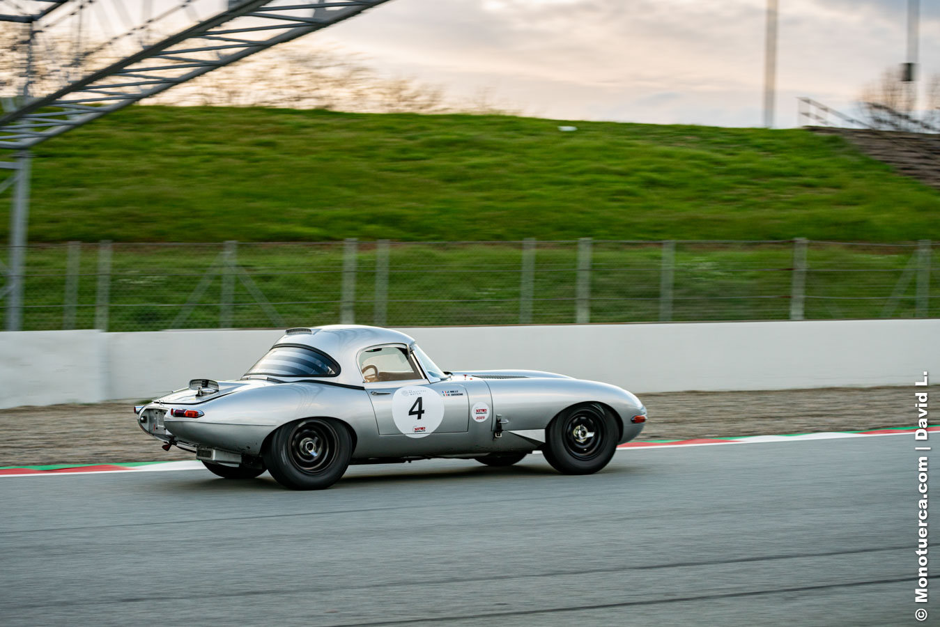 #4 Jaguar E-Type 3.8 - Jeanne Mille / Hervé Ordioni - 2025 Espiritu de Montjuic - 3