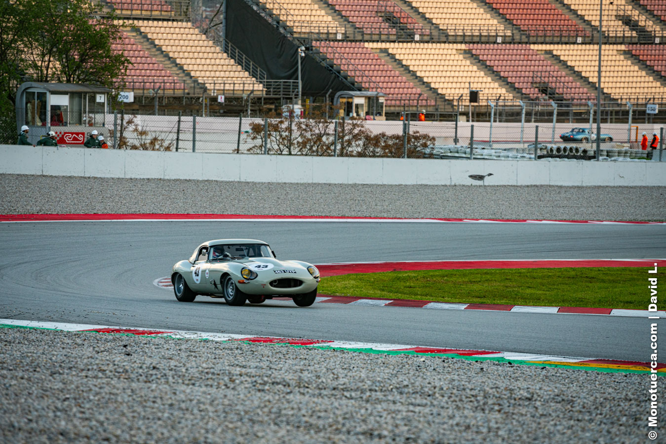 #43 Jaguar E-Type 3.8 - James Thorpe / Phil Keen - 2025 Espiritu de Montjuic - 6