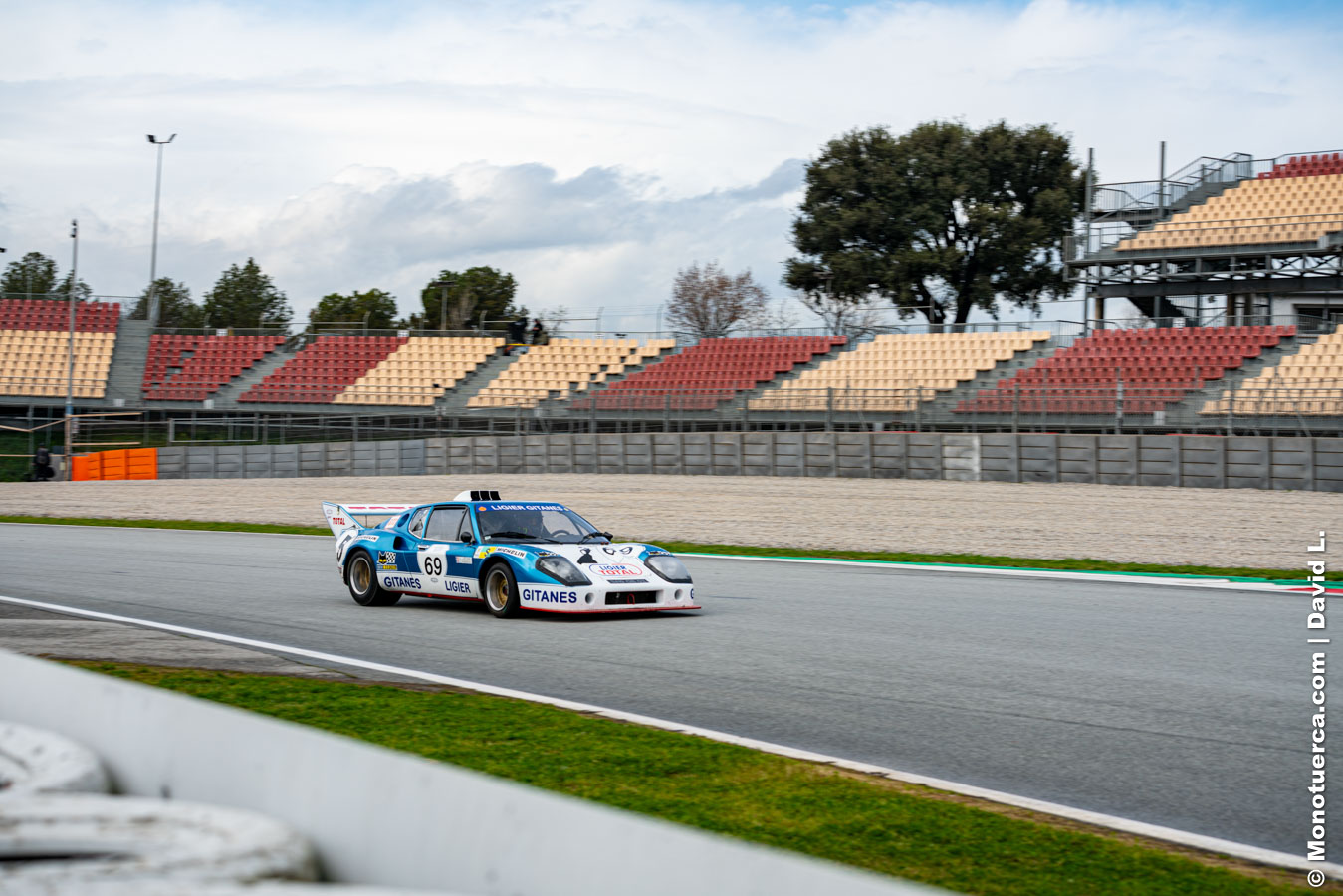 #69 Ligier JS2