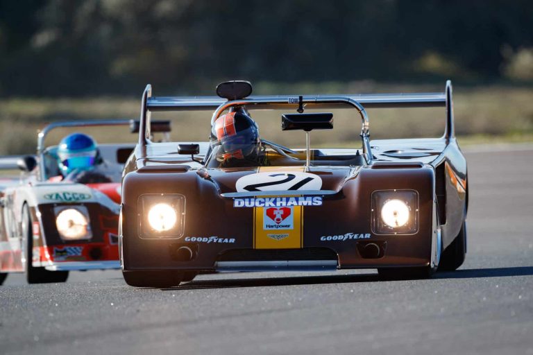 Chevron B26 Hart 420R