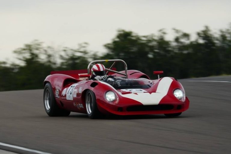 Lola T70 Mk III Chevrolet