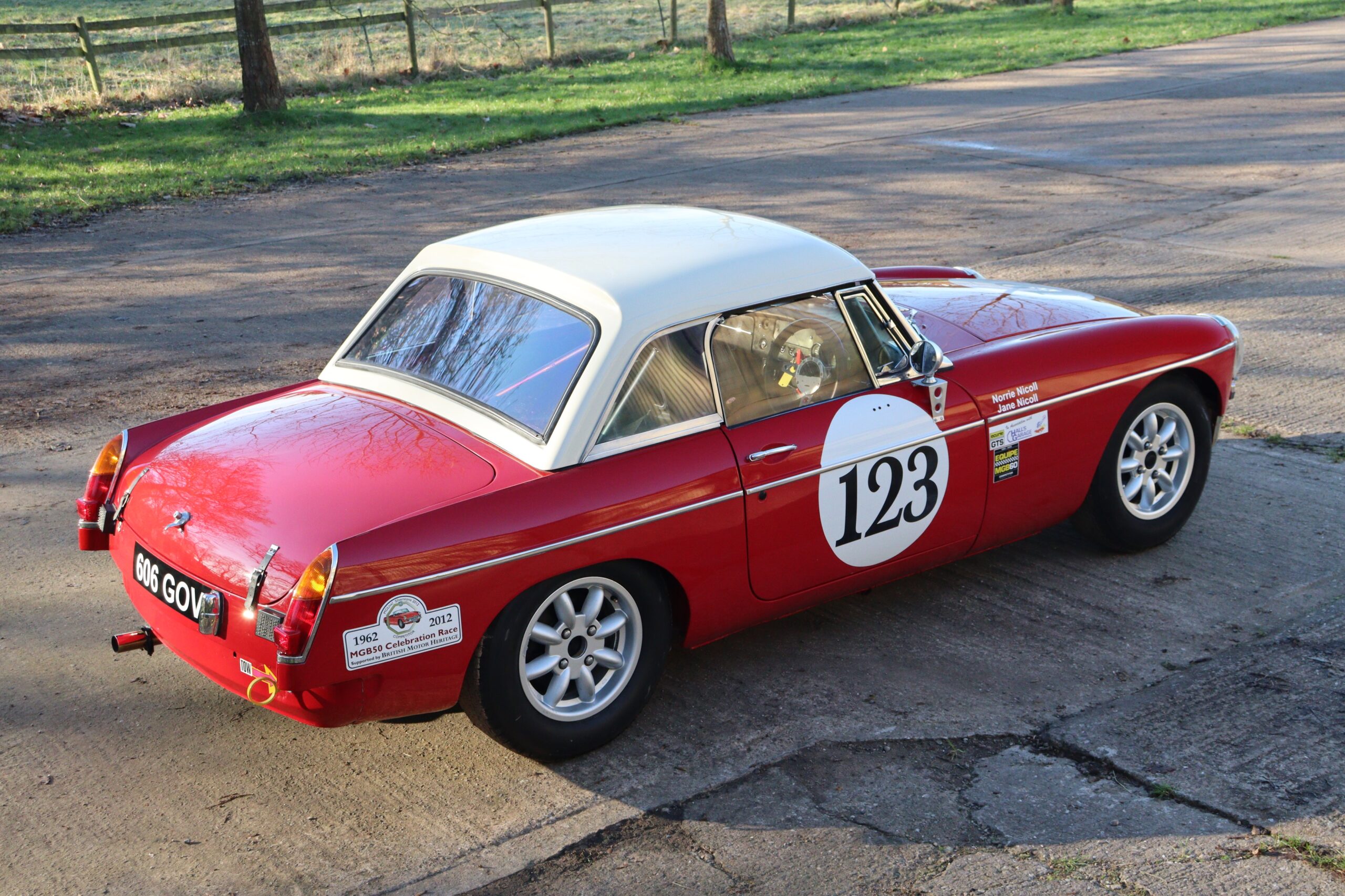 1962 MG MGB Roadster - 10 MG MGB Roadster