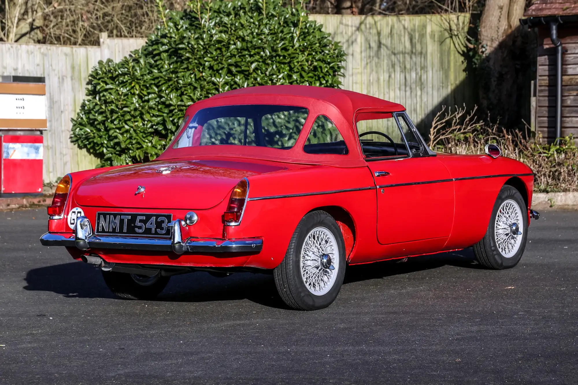 1962 MG MGB Roadster - 2 MG MGB Roadster
