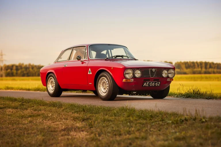 Alfa Romeo Giulia 2000 GT Veloce