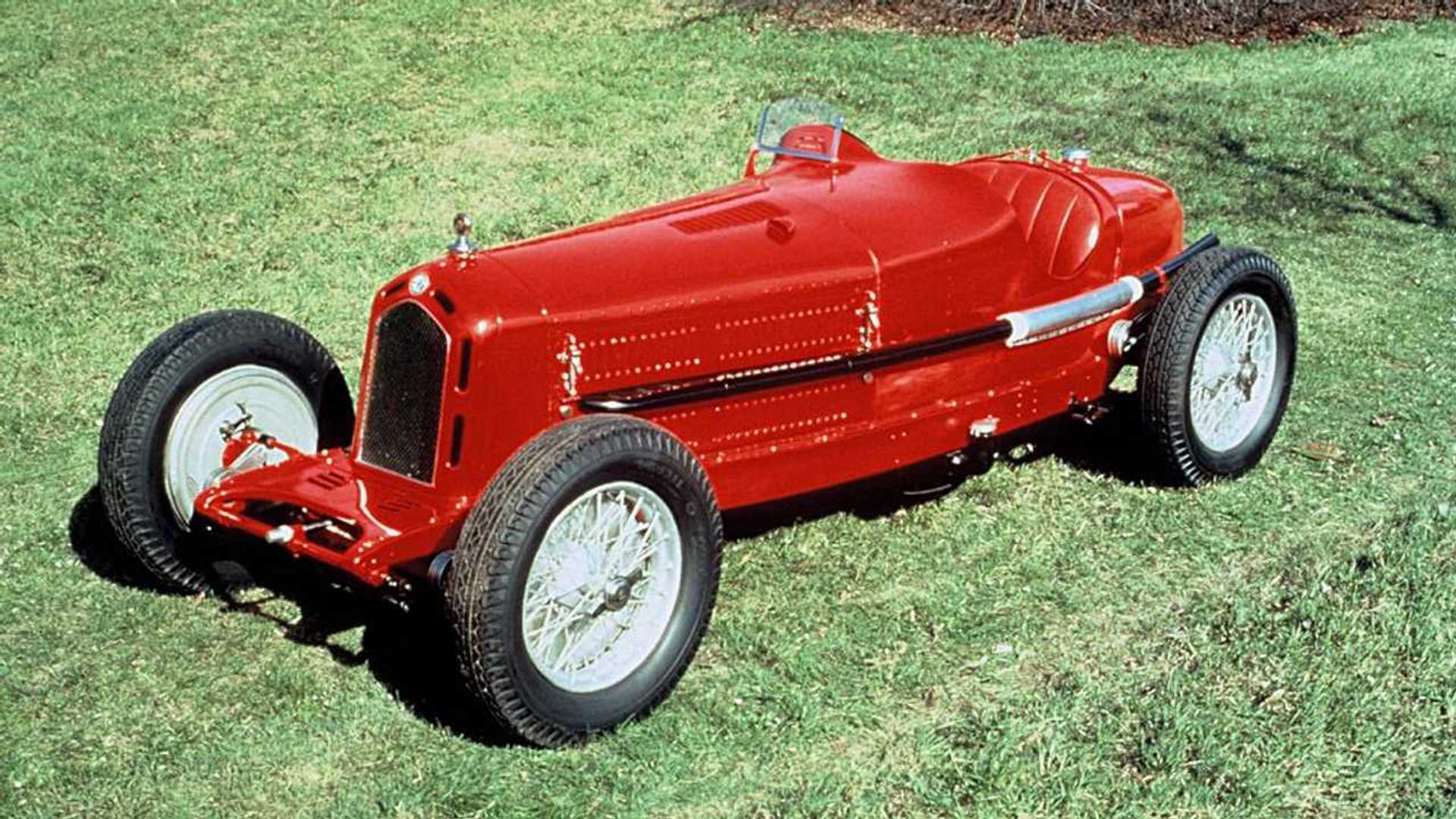 Alfa Romeo 8C Model Line - 4 Alfa Romeo 8C