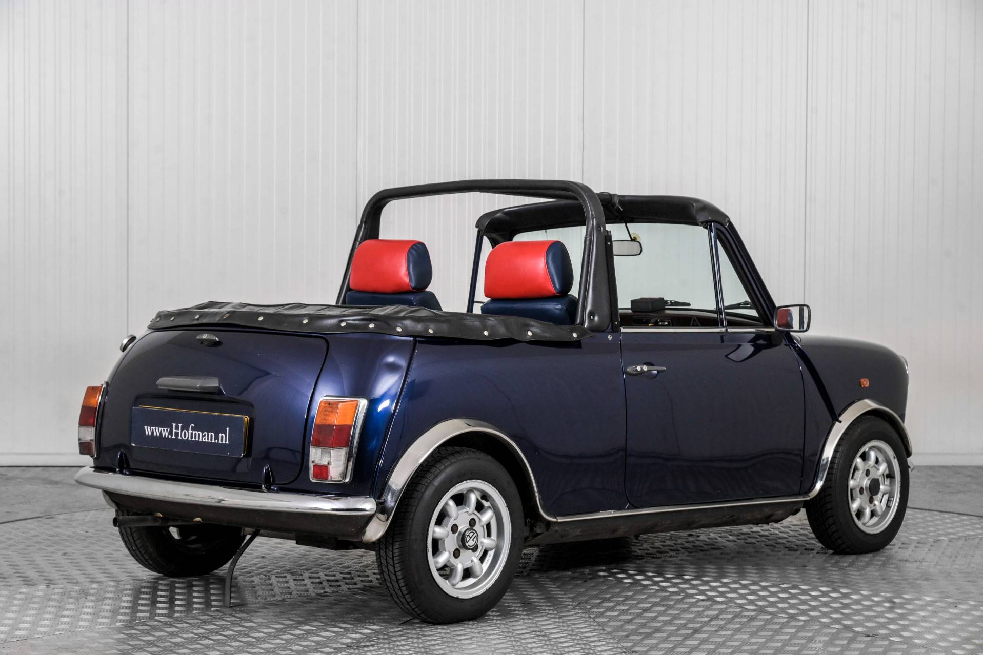 Mini (Classic) - 24 Mini (Classic)