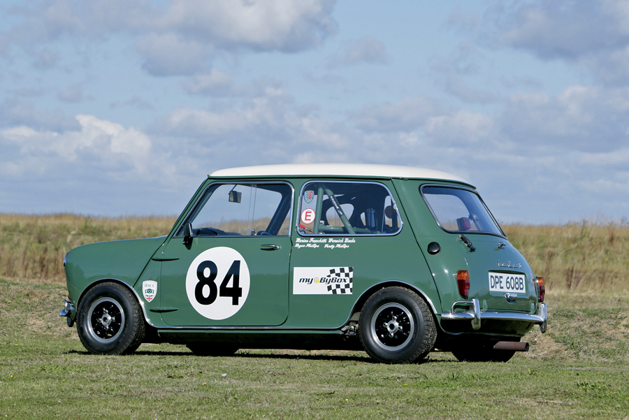 Mini (Classics) - 4 Mini (Classic)