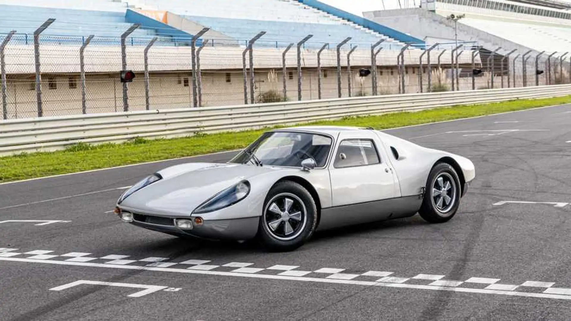 Porsche 904 Carrera GTS Model Line - 8 Porsche 904 Carrera GTS Model Line