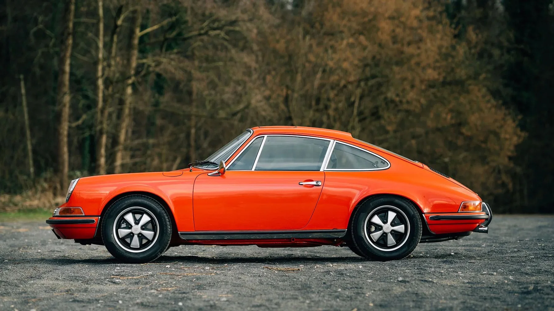 1969 Porsche 911 S 2.2 - 12 Porsche 911 S 2.2 Coupe