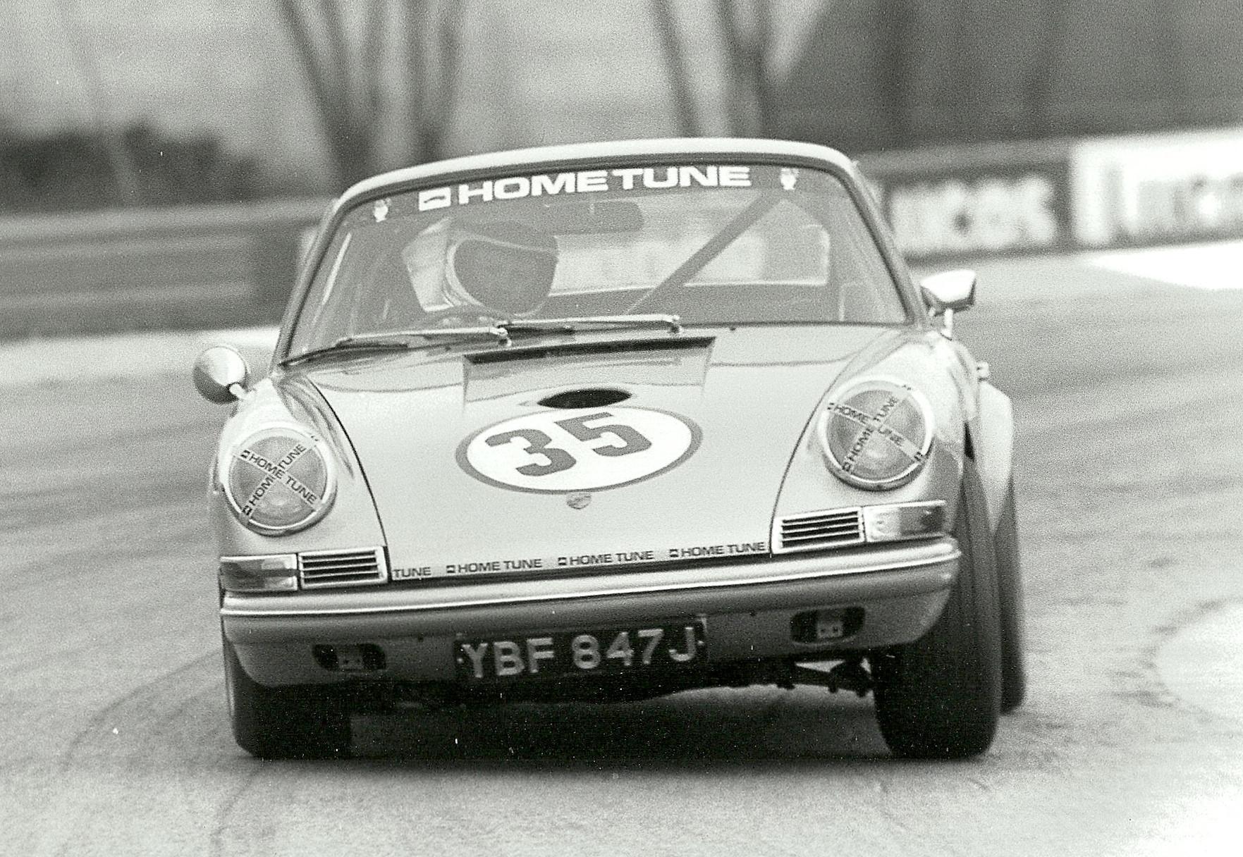 1969 Porsche 911 S 2.2 - 24 Porsche 911 S 2.2 Coupe