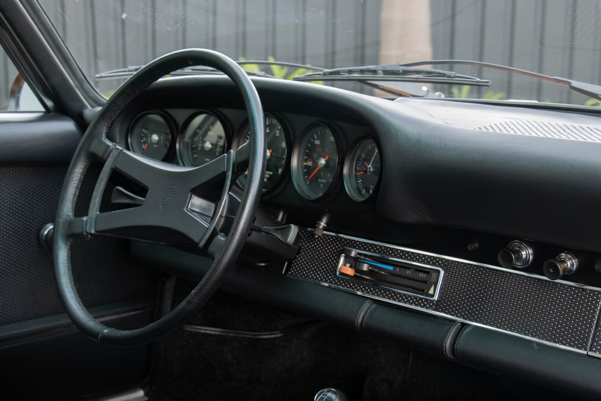 1969 Porsche 911 S 2.2 - 9 Porsche 911 S 2.2 Coupe