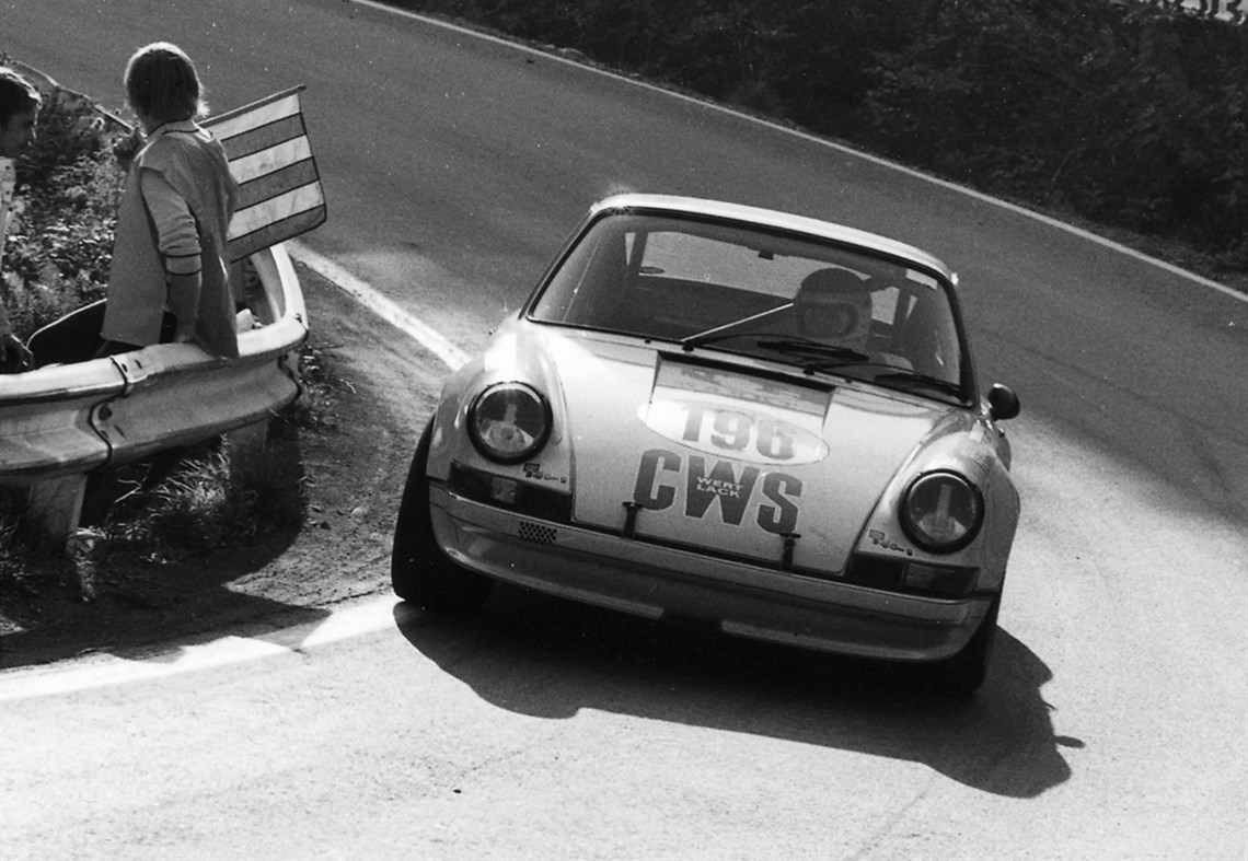 1971 Porsche 911 ST 2.5 - 25 Porsche 911 S/T 2.5 Coupe