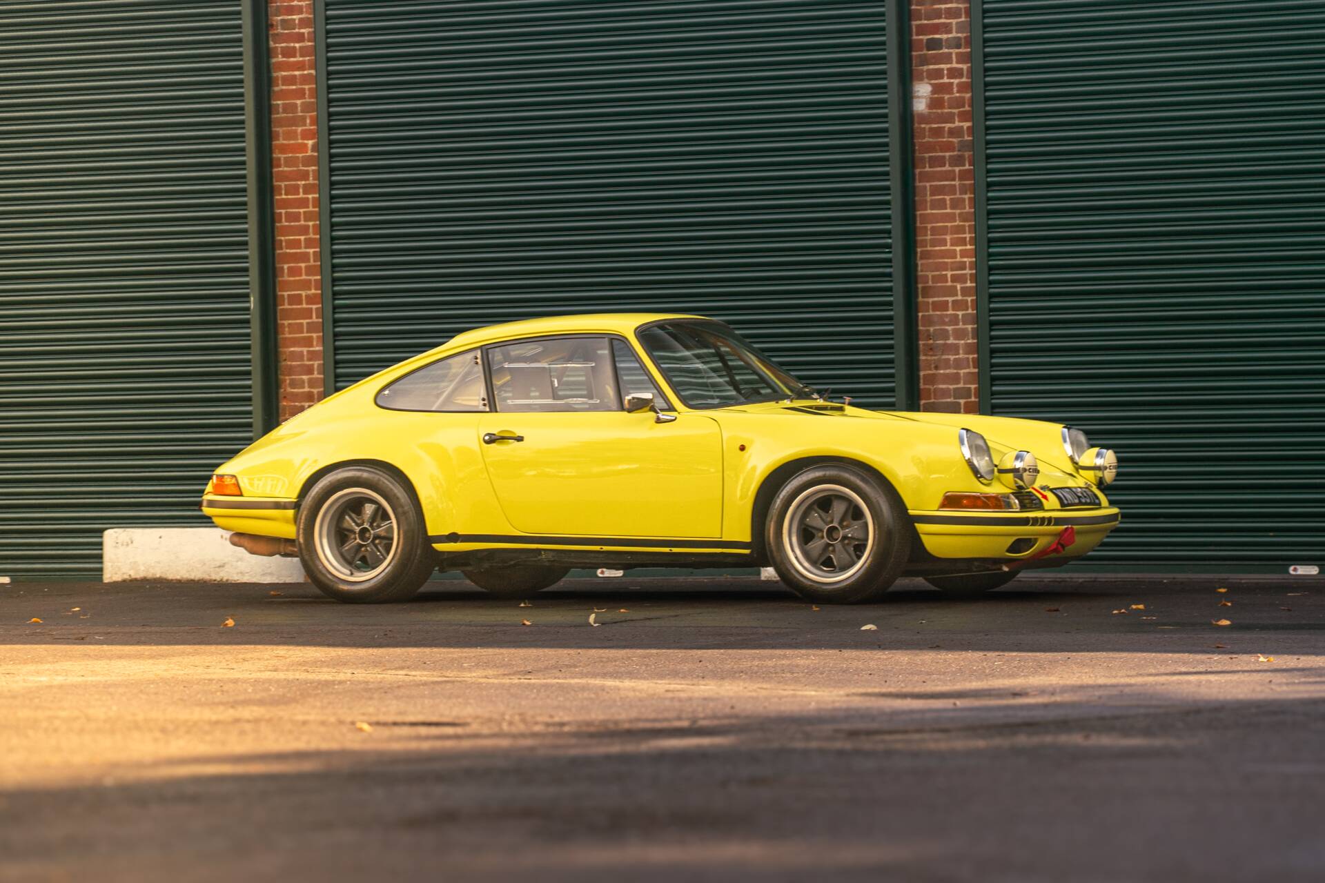 1971 Porsche 911 ST 2.5 - 3 Porsche 911 S/T 2.5 Coupe