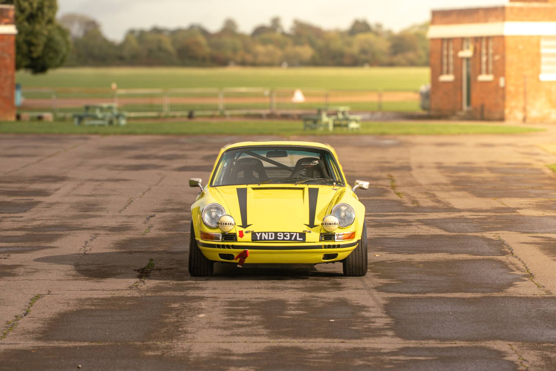 1971 Porsche 911 ST 2.5 - 4 Porsche 911 S/T 2.5 Coupe