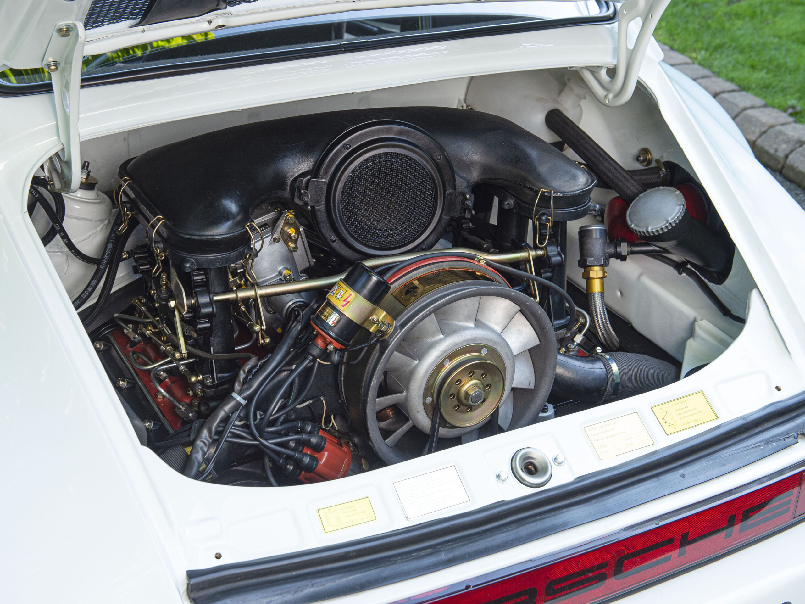 1974 Porsche 911 Carrera RS 3.0 - 17 Porsche 911 Carrera RS 3.0