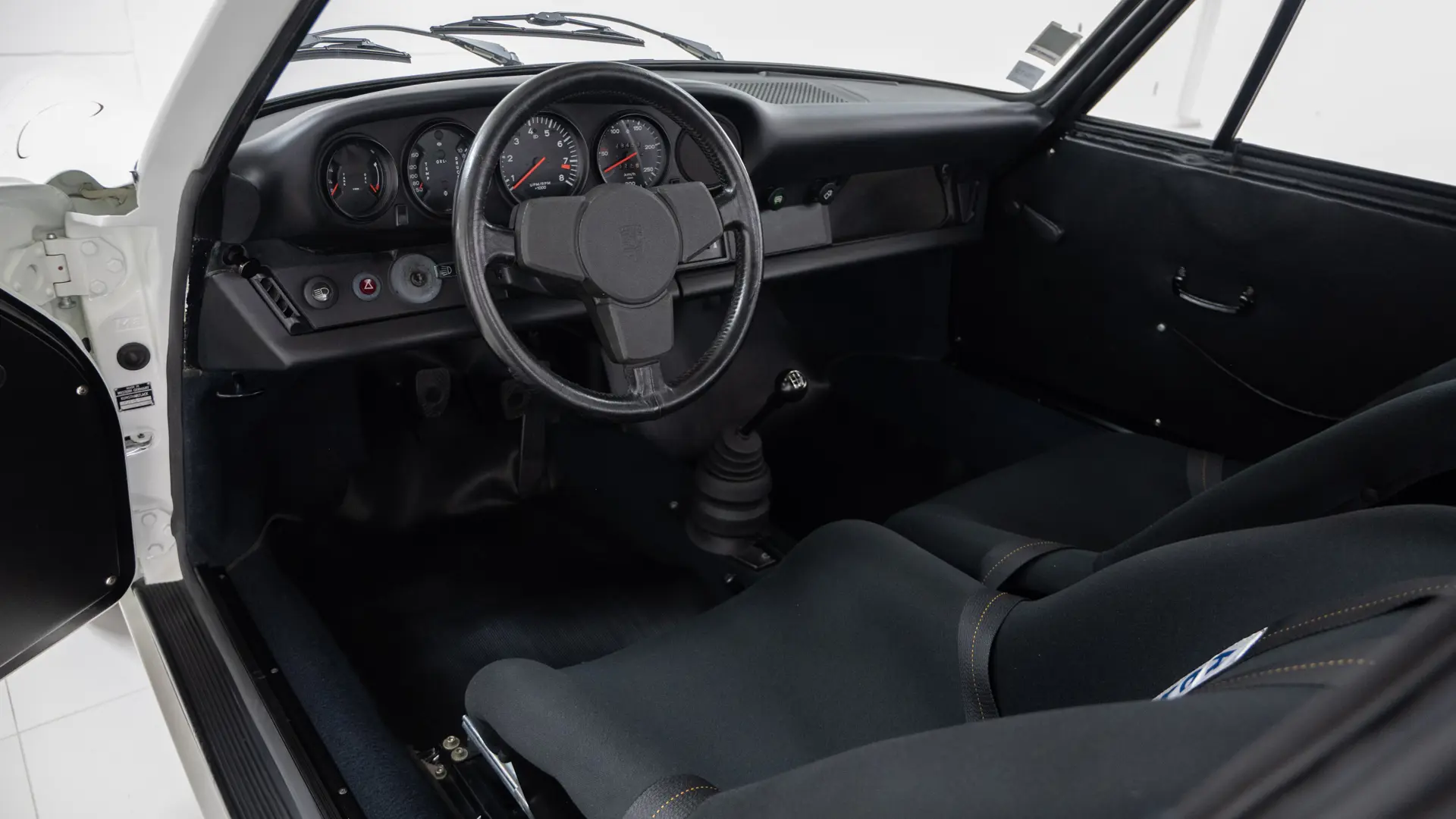 1974 Porsche 911 Carrera RS 3.0 - 7 Porsche 911 Carrera RS 3.0