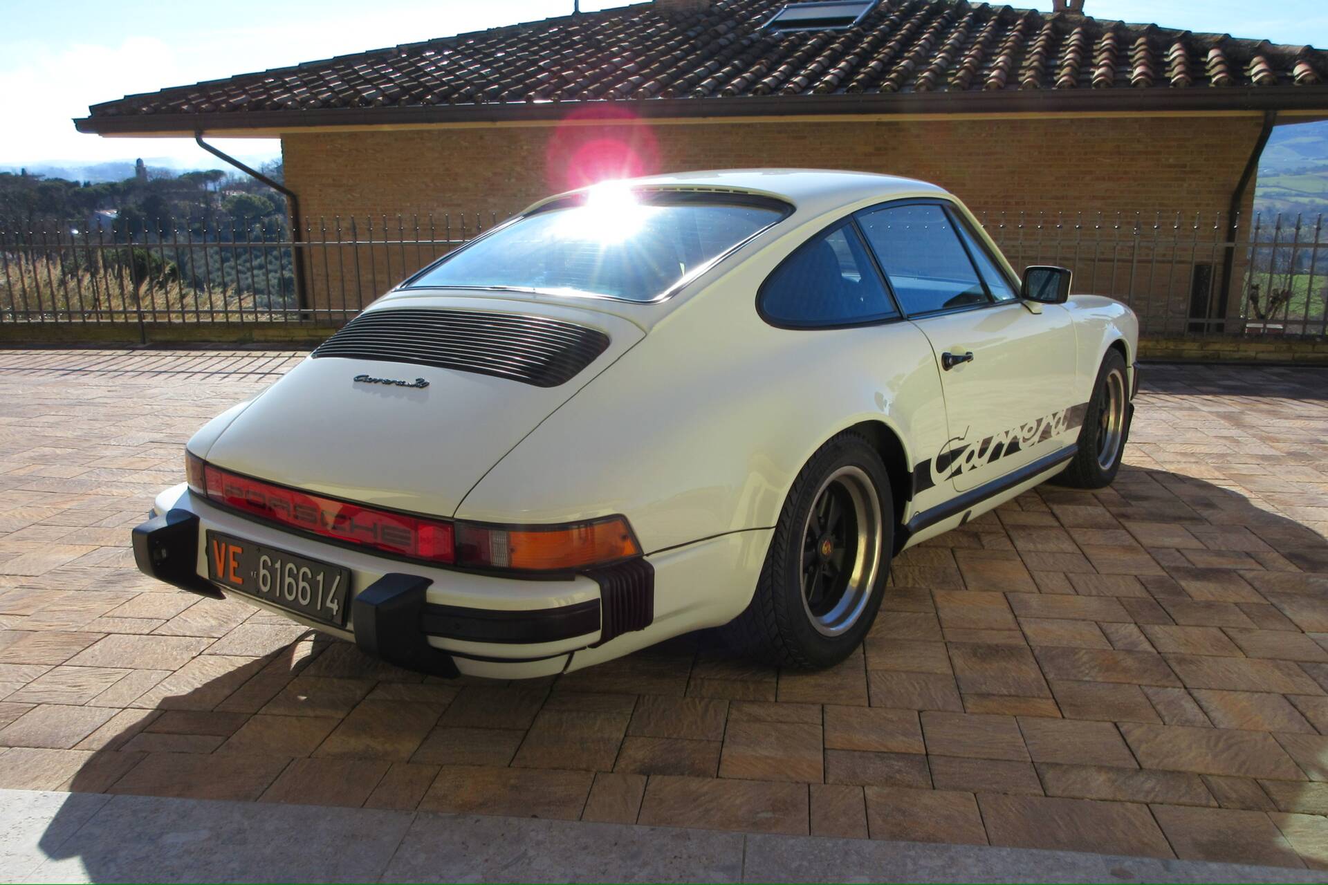 1976 Porsche 911 Carrera 3.0 - 11 Porsche 911 Carrera 3.0