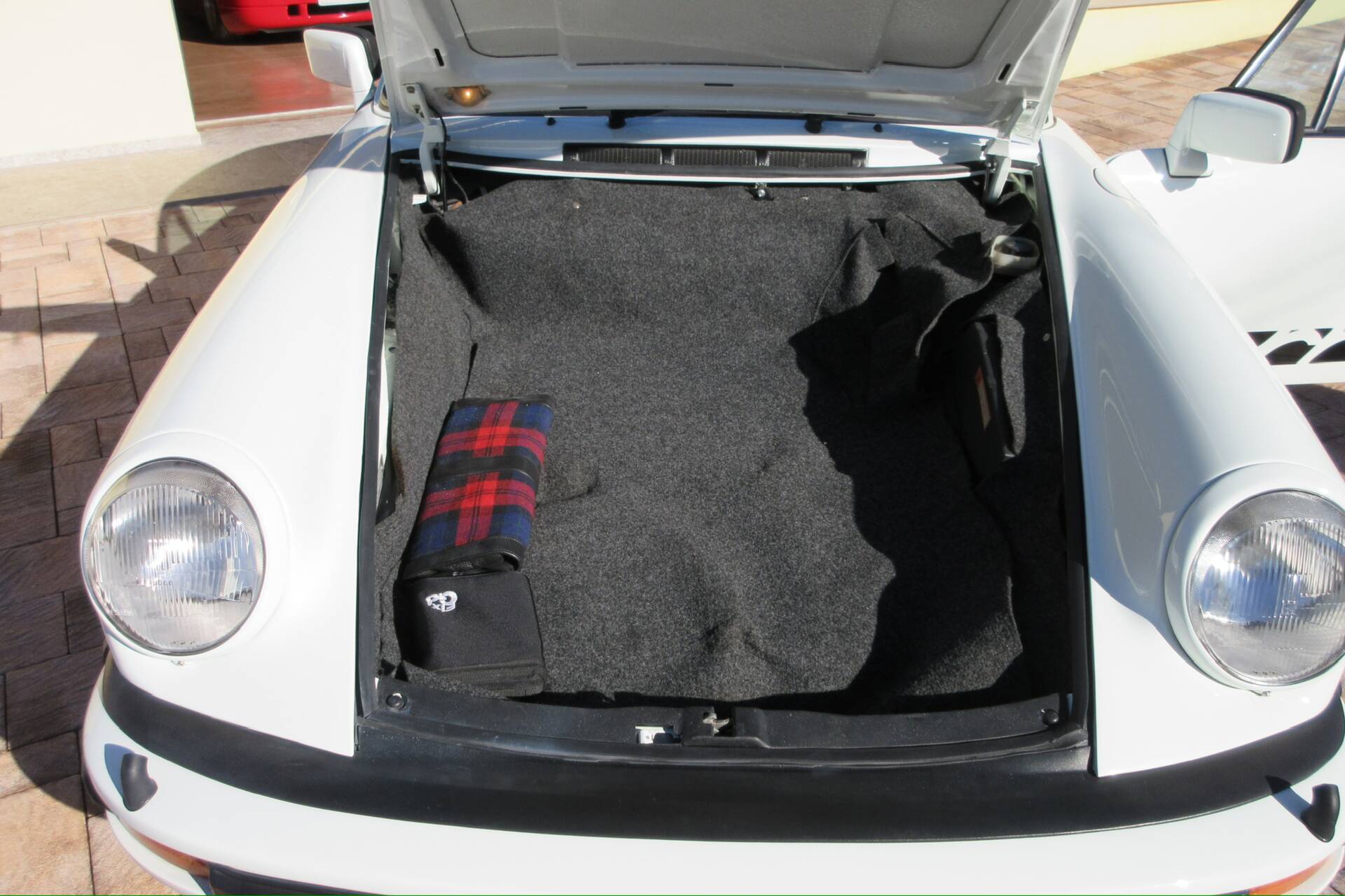 1976 Porsche 911 Carrera 3.0 - 16 Porsche 911 Carrera 3.0