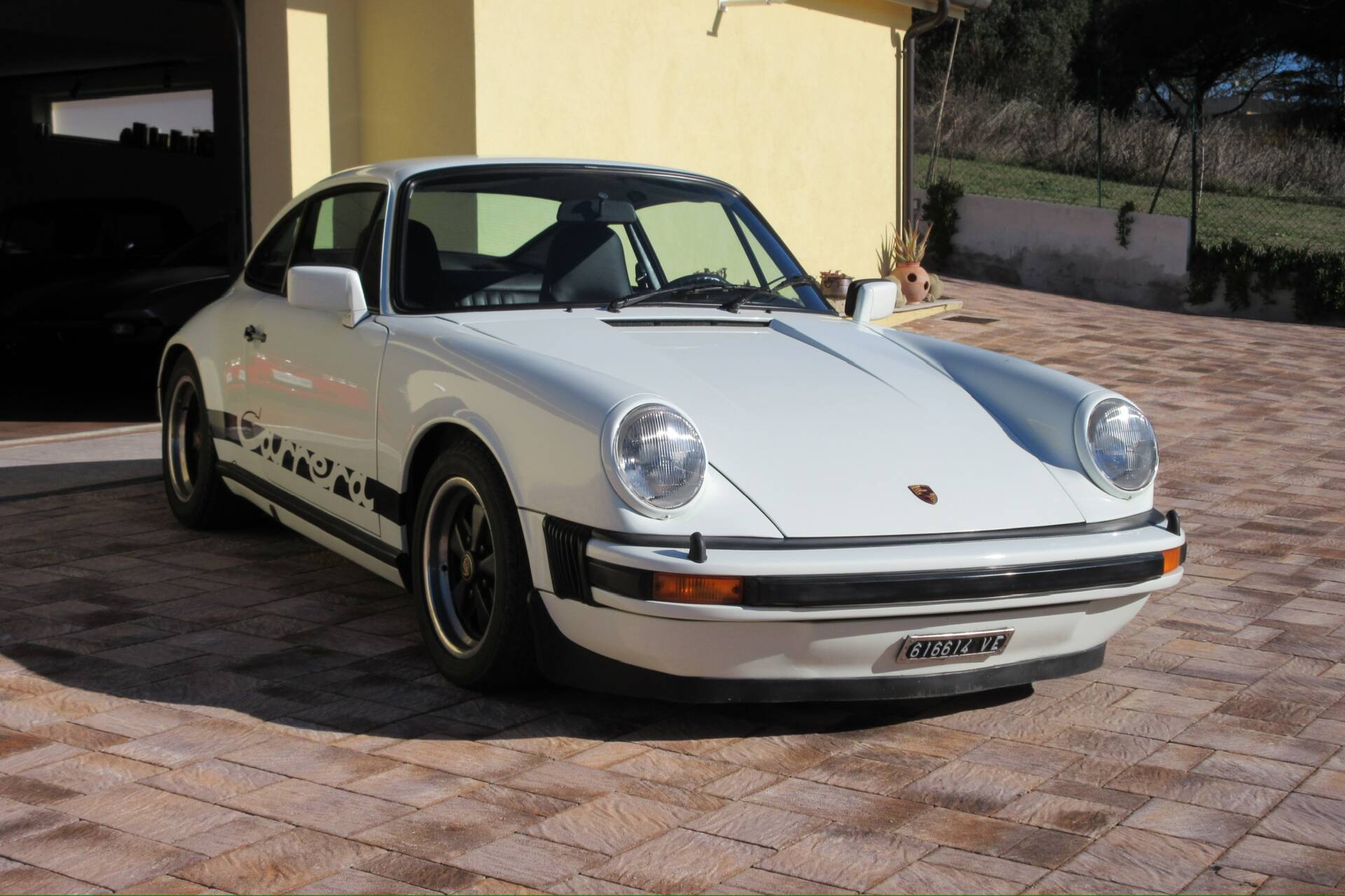 1976 Porsche 911 Carrera 3.0 - 9 Porsche 911 Carrera 3.0