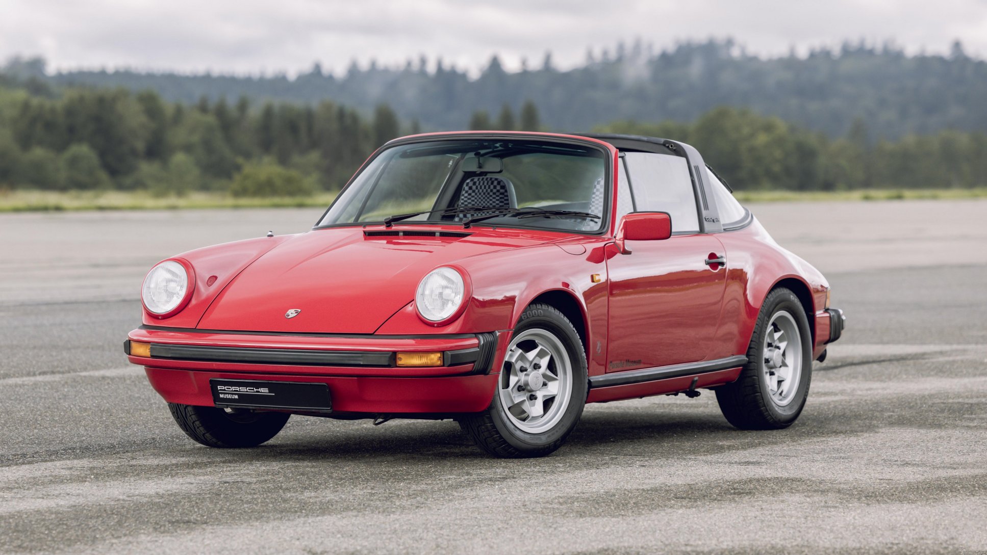 Porsche 911 Model Line - 6 Porsche 911