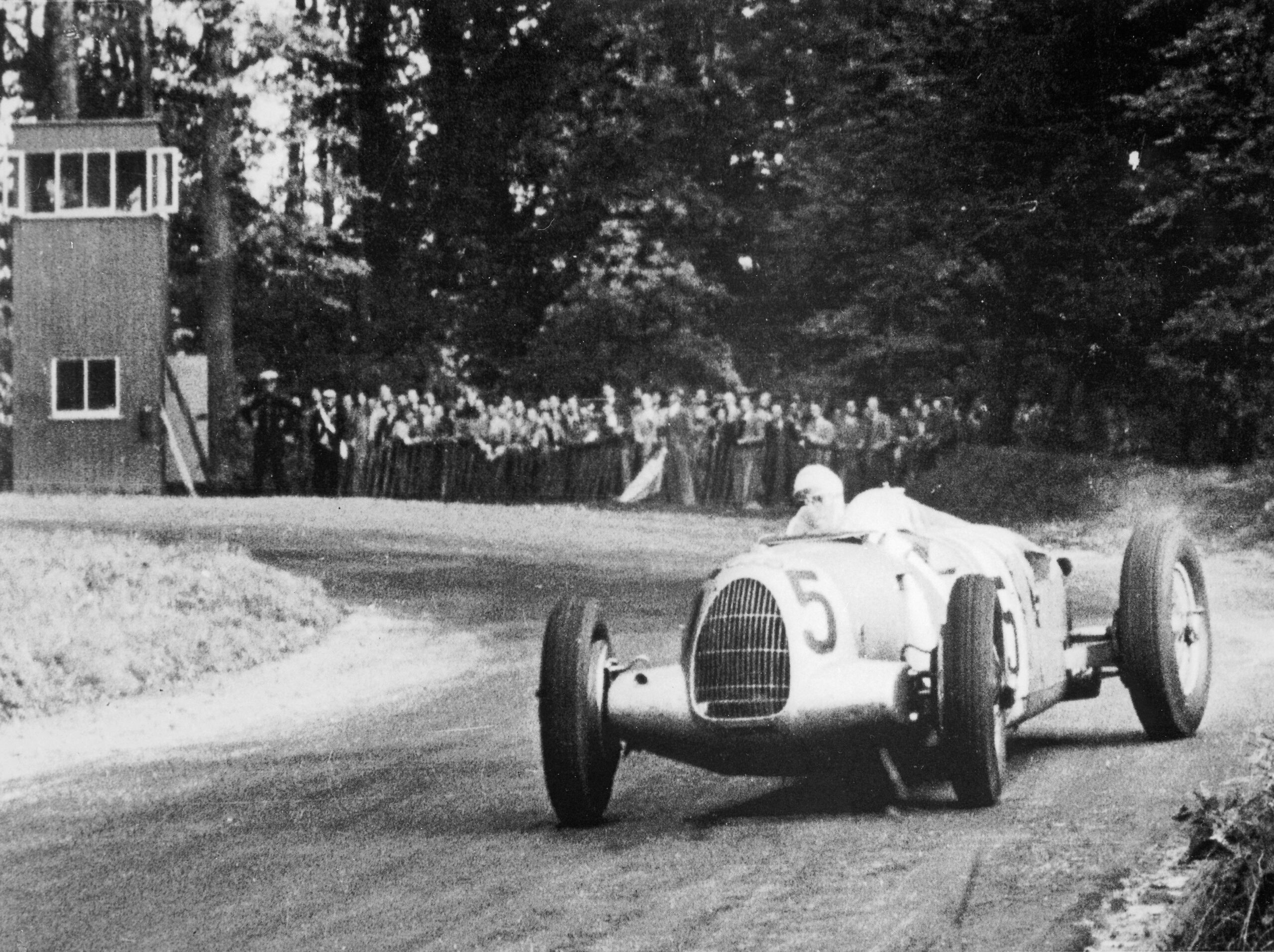 1935 Auto Union Type B - 3 Auto Union Type B