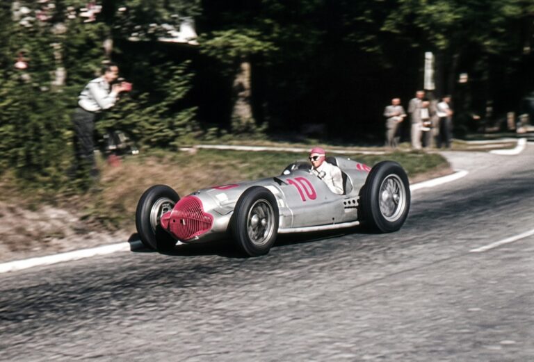 Mercedes-Benz W154 (M154)