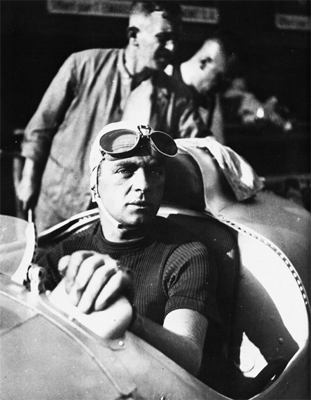 Bernd Rosemeyer - 21 Bernd Rosemeyer