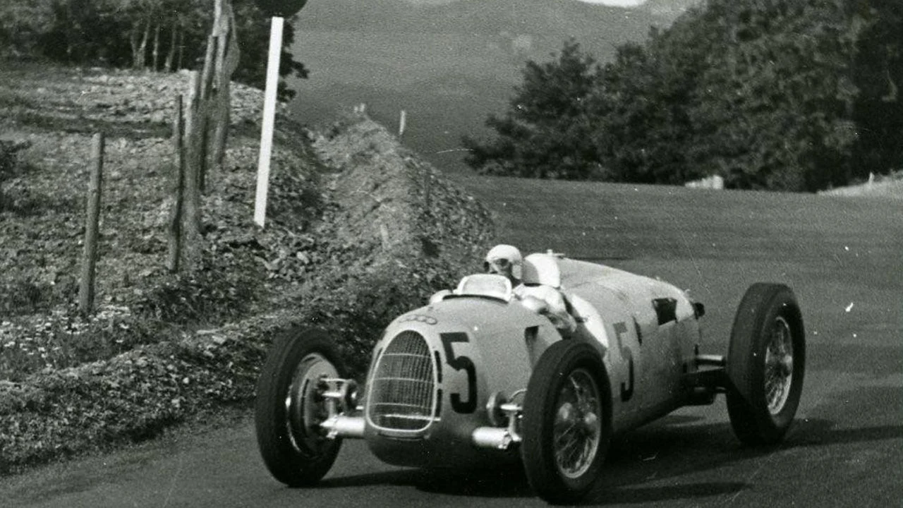 Bernd Rosemeyer - 8 Bernd Rosemeyer