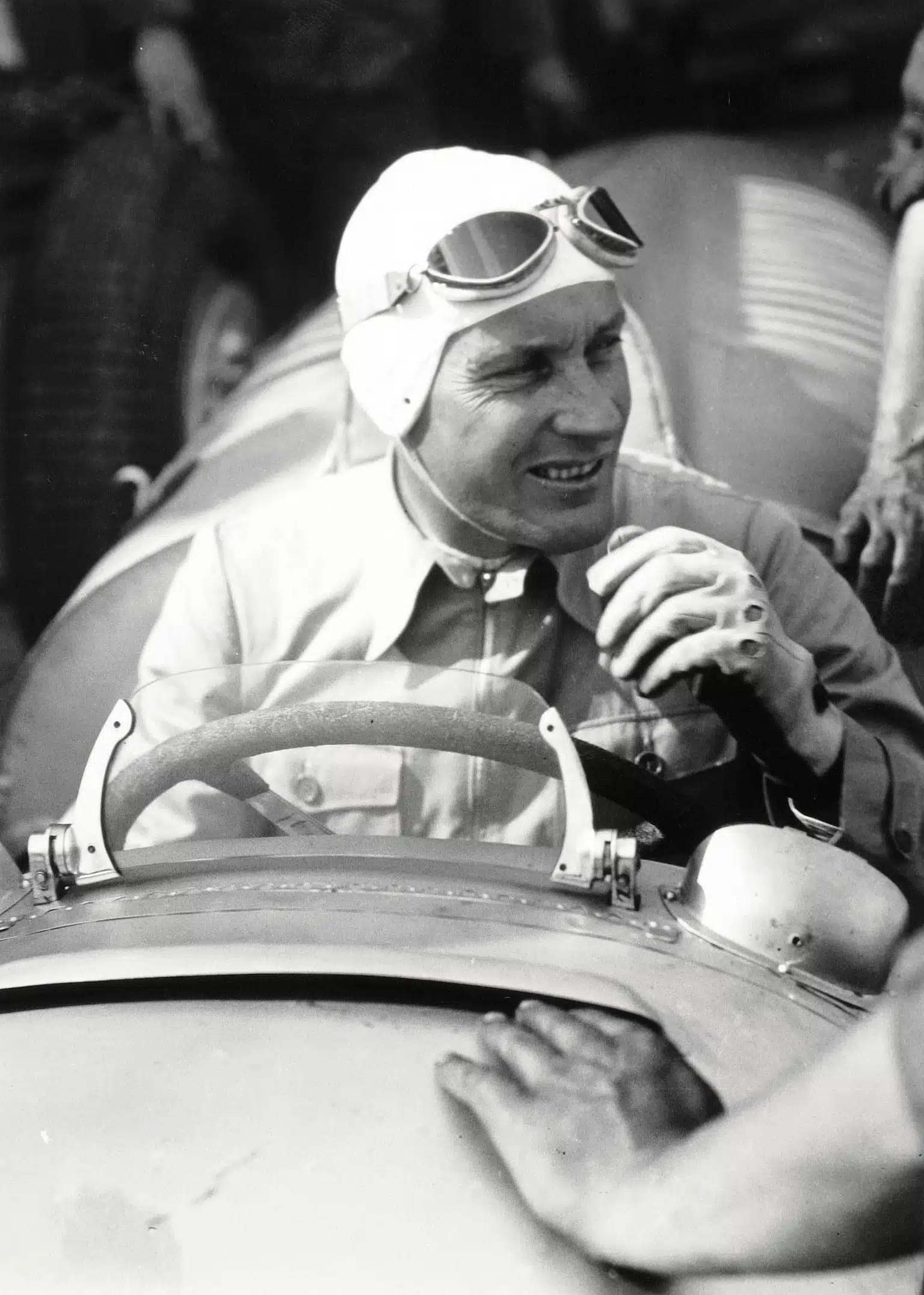 Hans Stuck - 10 Hans Stuck